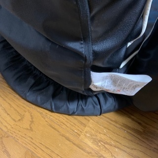 肘付き座椅子（回転）スクエア　　2セットの画像