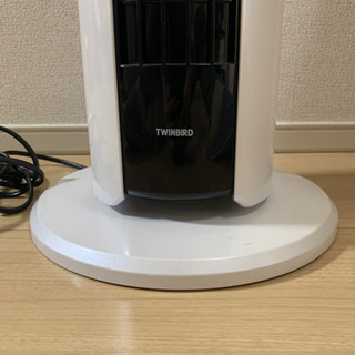 【お取引決定】ツインバード タワーファン 白の画像