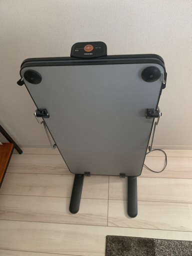 ズボンププレッサー　東芝製