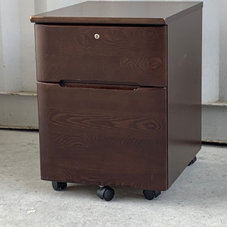 無料で！サイド チェスト◇収納◇木製◇キャスター付◇差し上げます。
