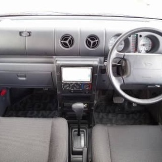 知る人ぞ知るネイキッド・・装甲車の様な見た目です！ローンのことならお任せください！の画像