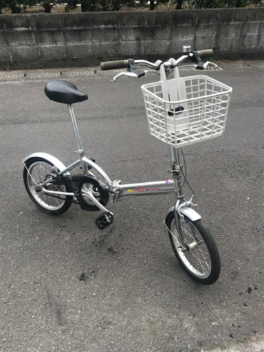 お取り引き感謝【軽量アルミフレーム】１６インチ・折りたたみ自転車・変速無し・中古
