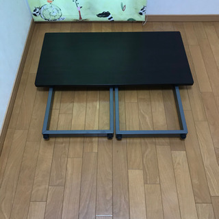 パソコン用折り畳みテーブルの画像
