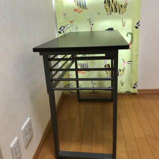 パソコン用折り畳みテーブルの画像