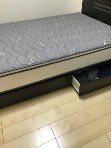 低反発マットレスベッドフレーム付き　〜超美品〜
