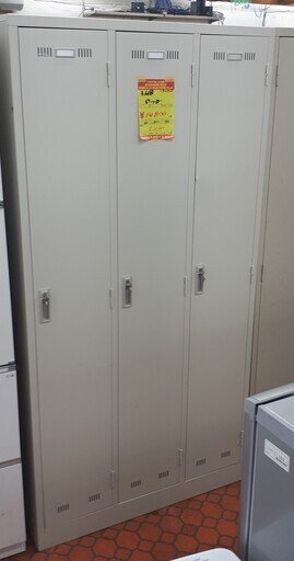ID:G914928　ロッカー（３人用）鍵付き