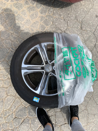 ベンチホイル冬タイヤセット235/60R18 1070