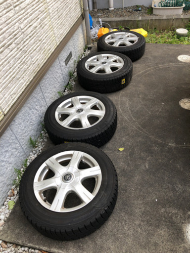激安国産スタッドレスタイヤ ホイール タイヤラック付き！！！