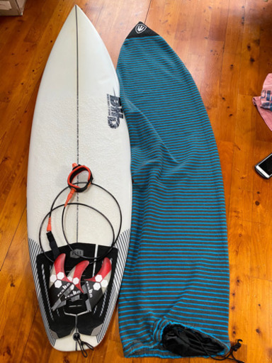 DHDサーフボード　その他小物も込みで売ります。