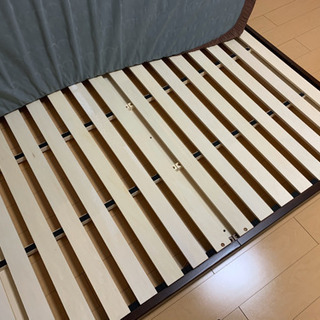 【受渡者決定済】ダブルベッド　マットレス付きの画像