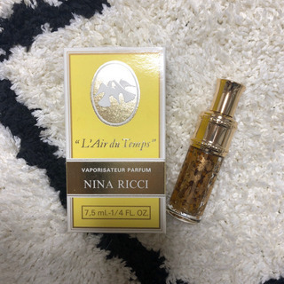 Nina Ricci 香水セットの画像