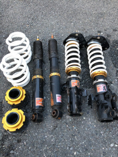 20系ベルファイア　車高調