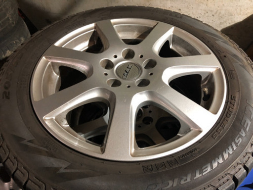 ボルボ　C30 スタッドレス　AW付　バリ山　4本セット