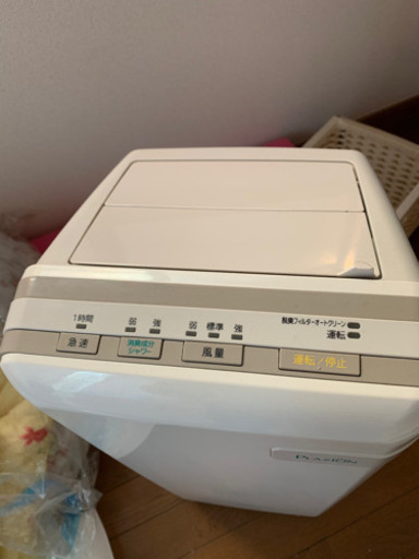 値下げしました！ペット臭にも効く、強力脱臭機　HDS-302C 2013年式