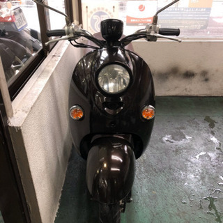 オススメ！低走行距離ビーノ🛵新品タイヤサービスで1本交換致します！の画像