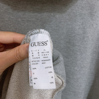 GUESS(ゲス)パーカー灰色　MG6K9434の画像
