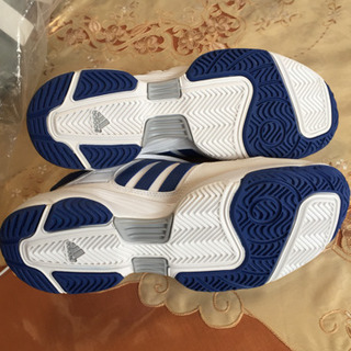 アディダス ランニングシューズの画像