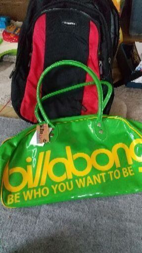 新品です。定価7245円 ビラボン Billabong ボストンバッグ 45cm×17cm高さ26cm