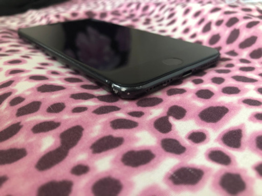 iPhone7plus 128GB SIMフリー