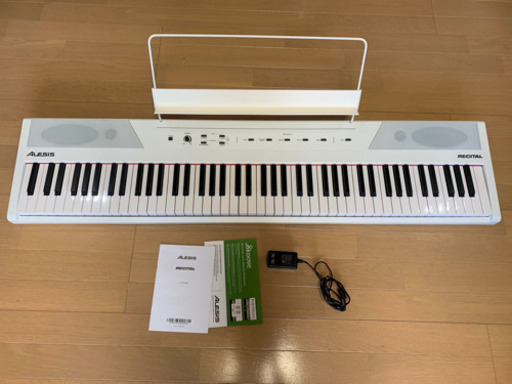 ８８鍵盤　電子ピアノ　セミウェイト鍵盤