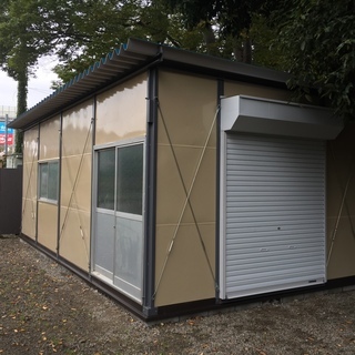 中古軽量鉄骨プレハブを超特価！１６帖　１，２８０，０００円（税込み）の画像