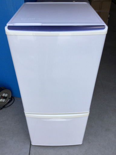 Panasonic 138L 2ドアノンフロン 冷凍冷蔵庫　NR-B143WB-WS 2011年