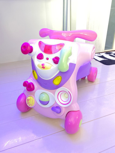 決まりました！　ピンク　トイザらス ブルーイン　2in1　ライドアンドウォーカー　へんしん　ウォーカー