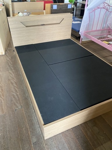 在庫処分！ダブルベッド！引き出し付き！通常69800円ヲ18800円！早い者勝ちです！コード007898