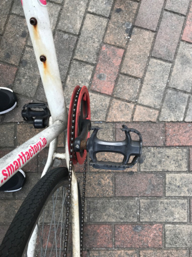 自転車　六段階ギア付き　ペダル一部破損破損