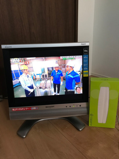 お話し中です・小型液晶テレビ　寝室やキッチンなどに