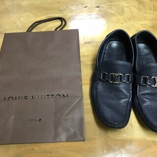 ✨人気✨ ルイヴィトン ドライビングシューズ LVロゴ ルイ・ヴィトン LVロゴドライビングシューズ