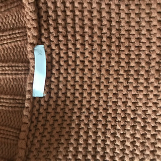 茶色い・ニットの画像