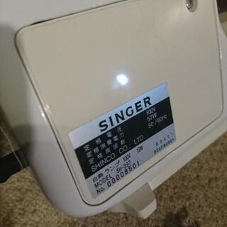 電動ミシンの画像