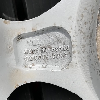 軽自動車用13インチアルミホイール　タイヤ付いたままの画像