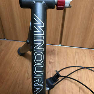 ミノウラ　v130 固定ローラー　zwiftの画像