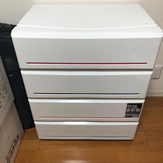 四段収納ボックスの画像