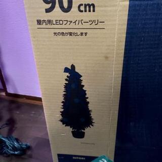 シルバーLEDファイバーツリー　ニトリの画像