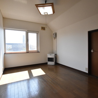 【江別市朝日町】庭付き4LDKの戸建！土地は112坪！駐車場も複数台可能！ペット相談可能！ − 北海道