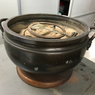 JF00266 アンティーク　火鉢《五徳、火箸、灰ならし付き