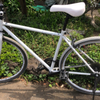 ロードバイク  白　700×28 21段ギア　割と美品？の画像