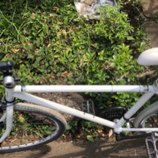 ロードバイク  白　700×28 21段ギア　割と美品？の画像