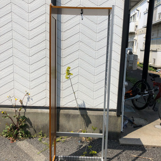 【取りにきてくださるかた　メッシュと鏡がついた収納棚