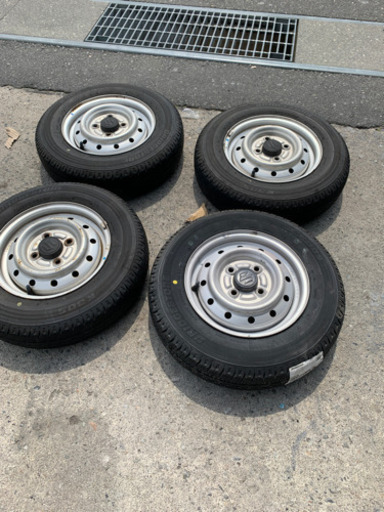 145R 12 6pr 軽トラ軽パンに4本