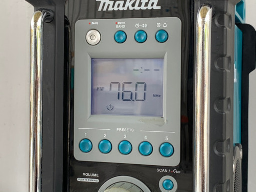 美品！マキタ 充電式 ラジオ◇本体のみ◇14.4ｖ/18ｖバッテリー対応◇MR100★