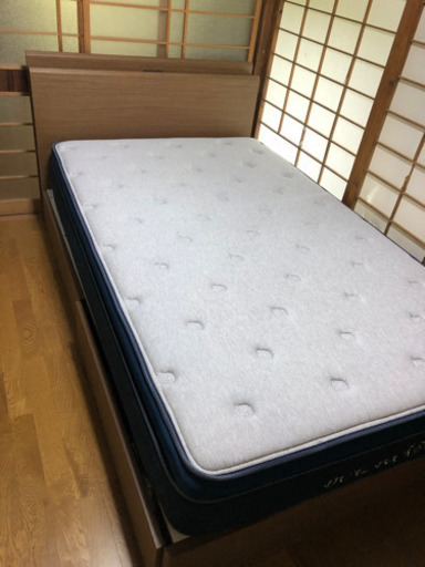 ニトリセミダブルベッド
