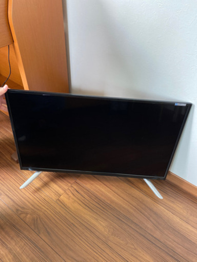 32インチ　液晶テレビ