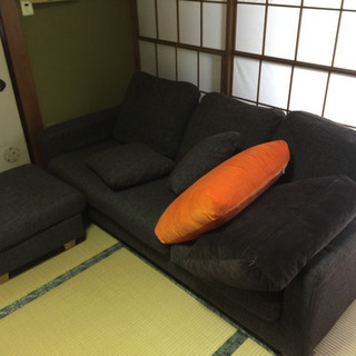 ３人掛けぐらいのソファーセット