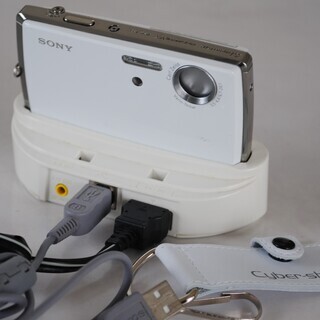 値下げしました■SONY Cyber-shot DSC-T33 光学3倍　一式■超美品の画像