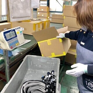 簡単軽作業！倉庫内スタッフの画像