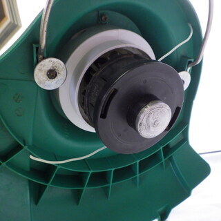 動作品　マキタ　250mm草刈機　MUR2500　ナイロンコード式　店舗受渡し可能　 札幌市豊平区美園 リサイクルショップニコニコFACTORYの画像